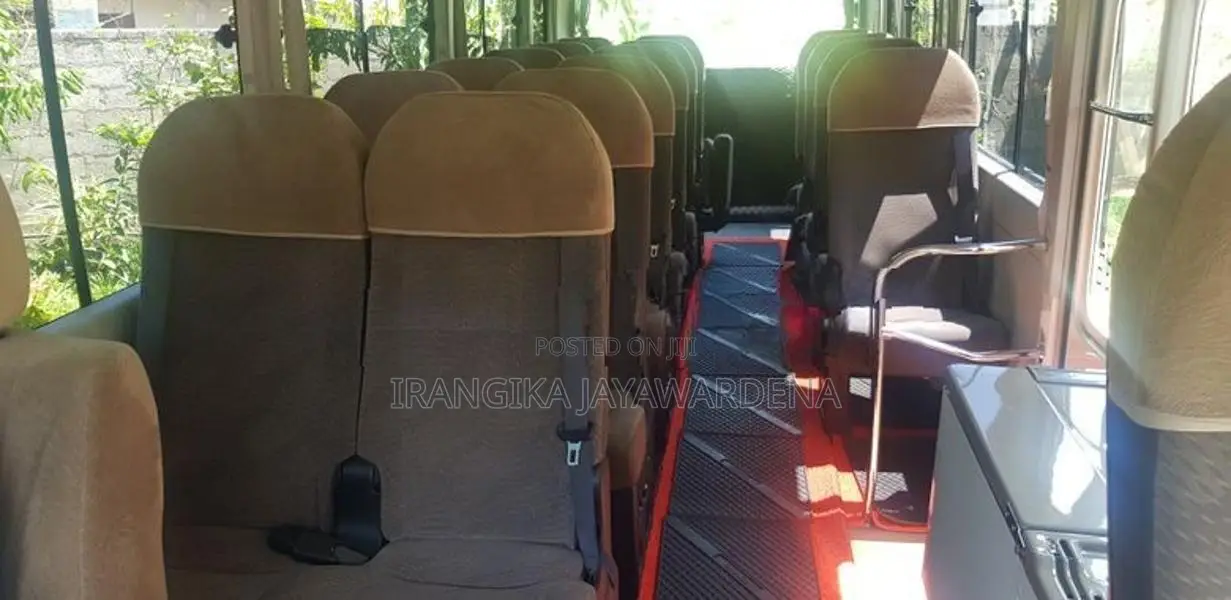 Toyota Coaster 2019
