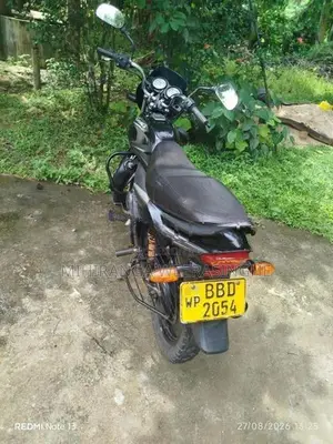 Bajaj Platina 100 2014