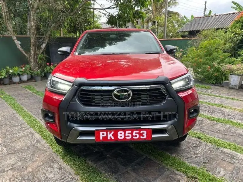 Toyota Hilux Rocco 2025