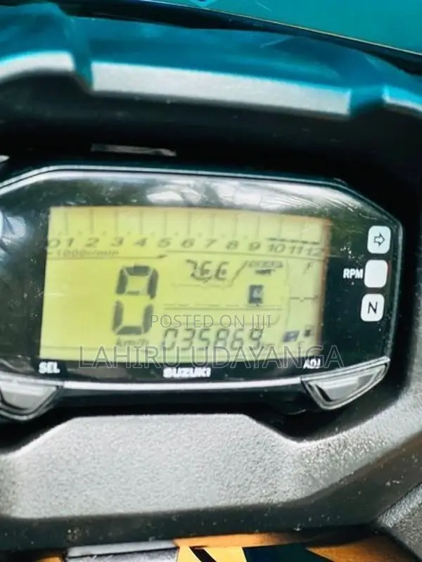 Suzuki Gixxer SF 2017
