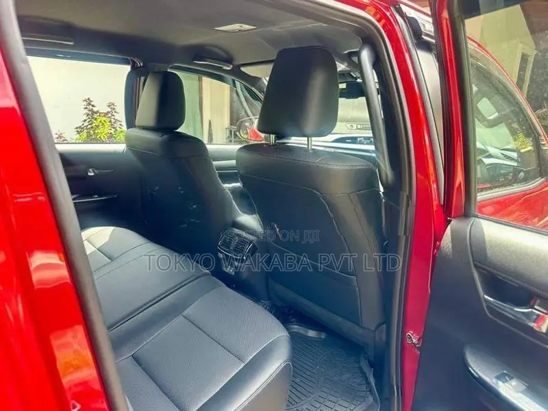 Toyota Hilux Rocco 2025