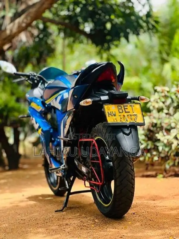 Suzuki Gixxer SF 2017