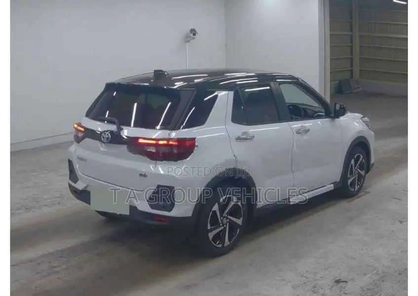 Toyota Raize Hybrid BSM 2026