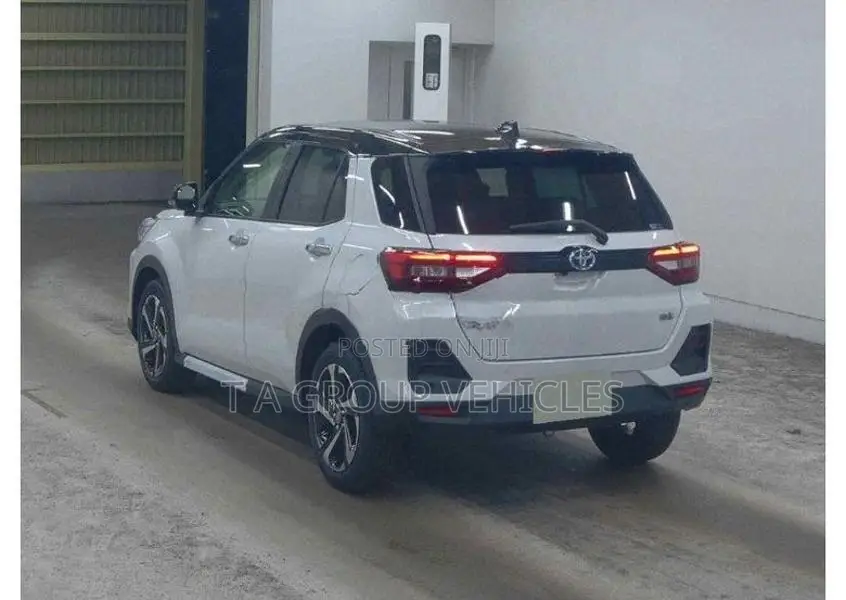 Toyota Raize Hybrid BSM 2026