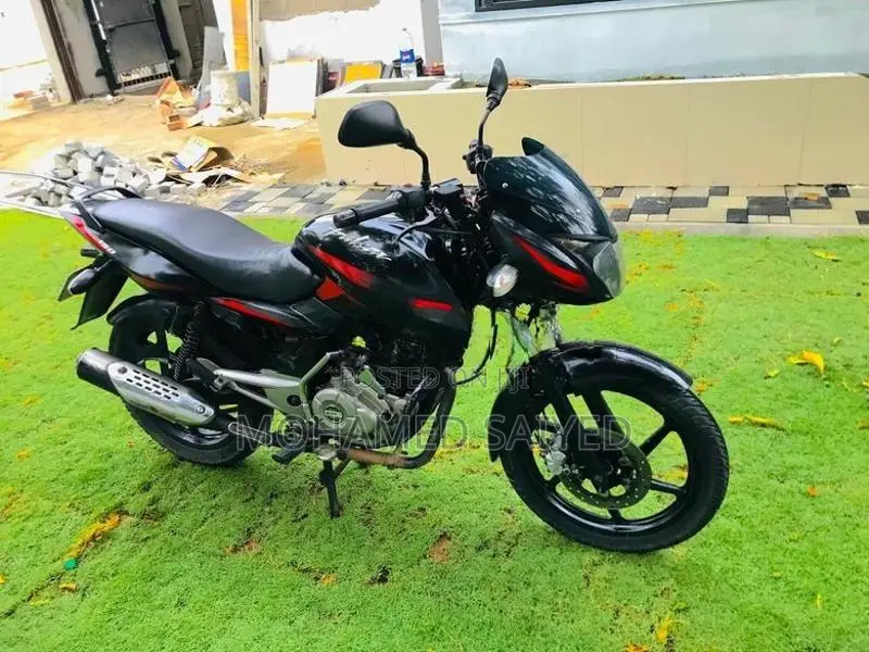 Bajaj Pulsar 150 2015