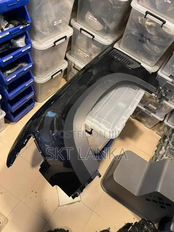 Defender P300e 2025 Fender Wing Passenger Side