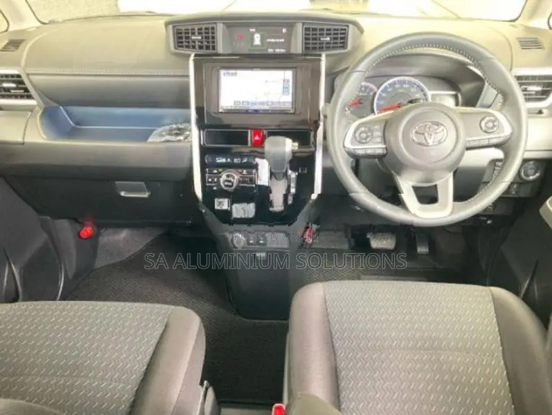 Toyota Roomy GT 2024
