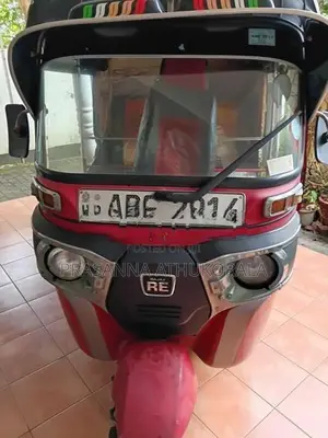Bajaj RE 2015