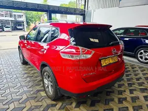 Nissan X-Trail 7 Seater 2014