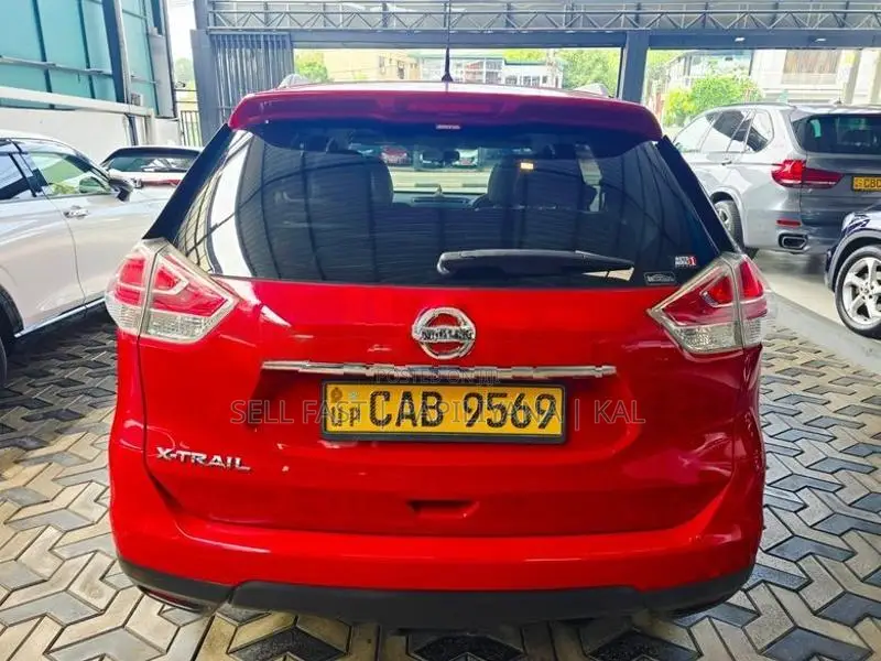 Nissan X-Trail 7 Seater 2014