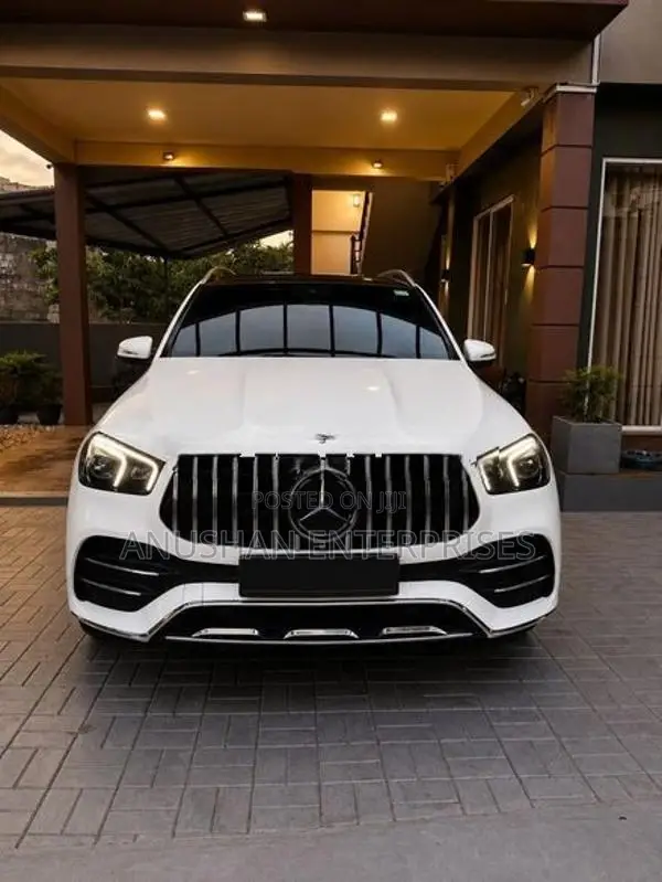 Mercedes Benz GLE 300D AMG PREMIUM PLUS 2020