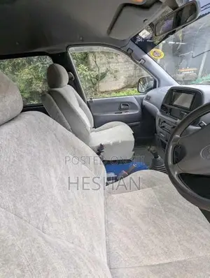 Toyota Noah KR42 2003