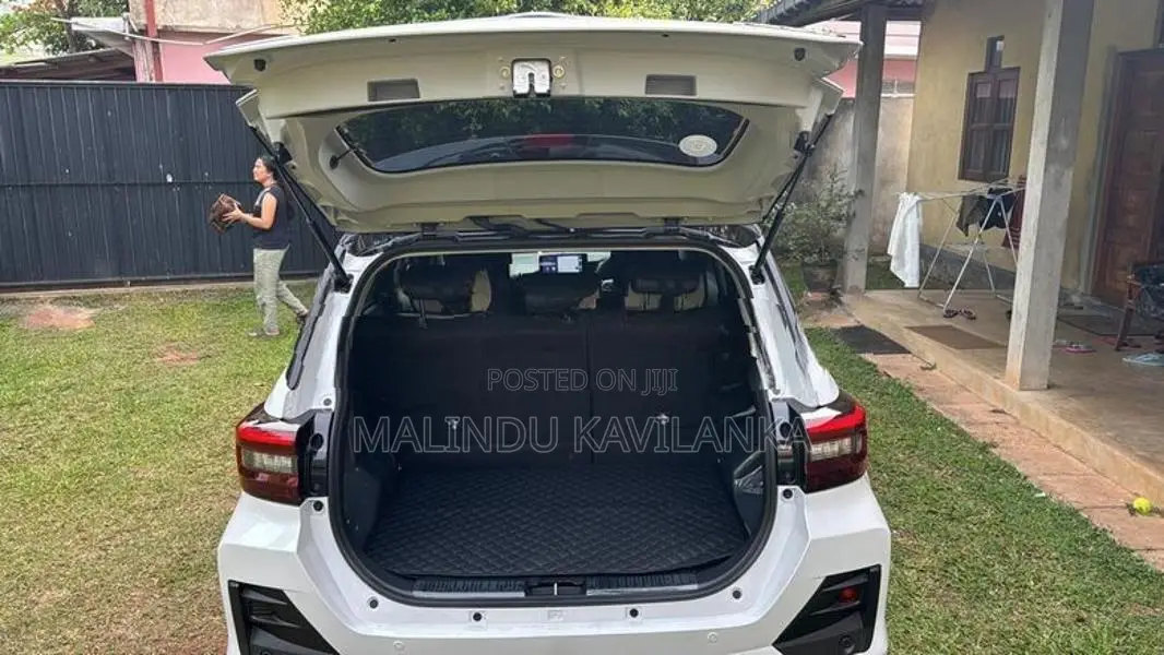 Daihatsu Rocky 2025