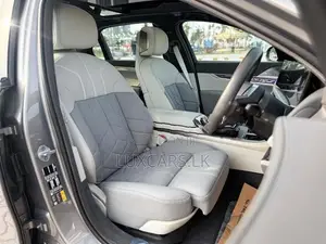 BMW i7 xDrive60 ULT M Sport 2023
