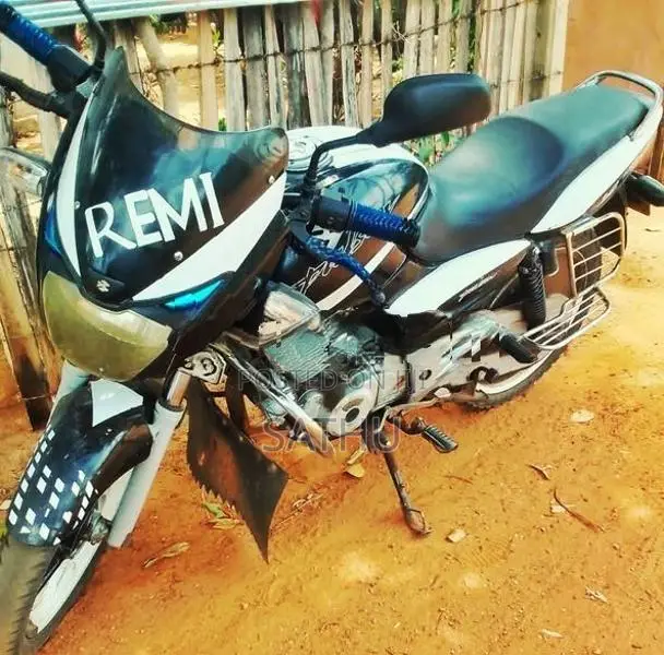 Bajaj Pulsar 180 2006