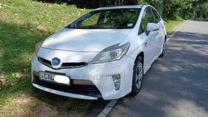 Toyota Prius 2015