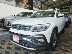 Volkswagen Taigun Topline 2025