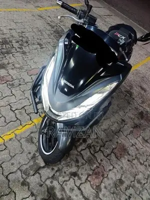 Honda PCX160 2023