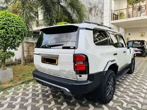 Toyota Land Cruiser Prado LC250 VX 2024
