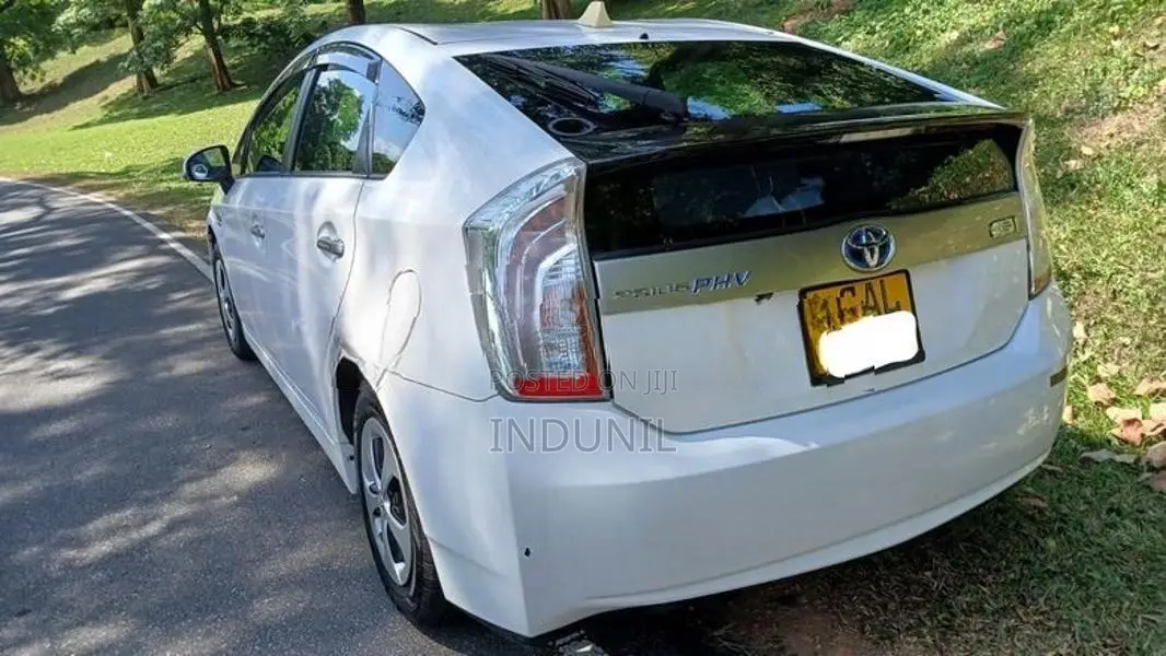 Toyota Prius 2015