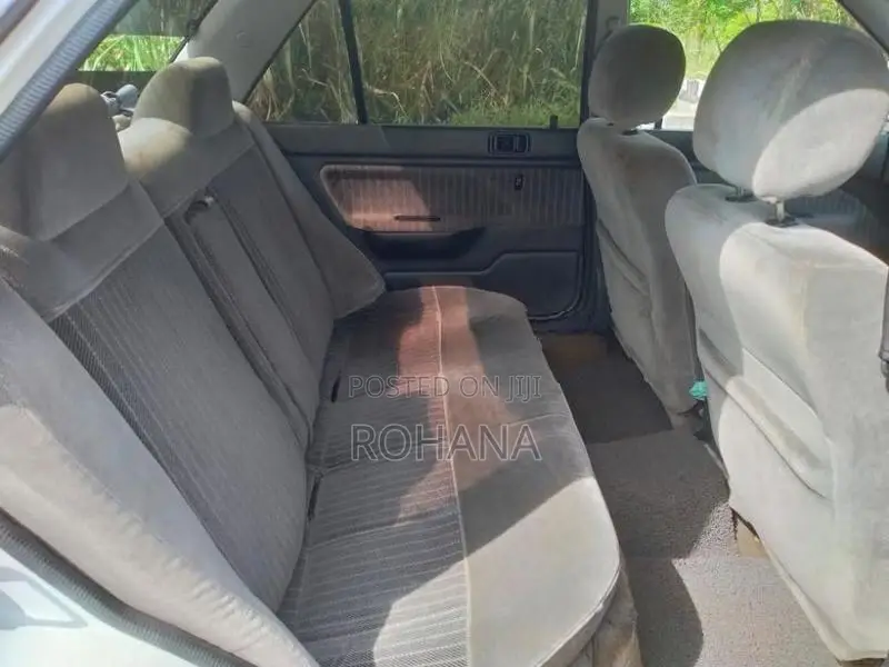 Ford Laser 1990