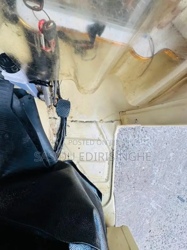 Bajaj RE 1996