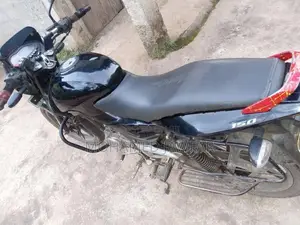 Bajaj Pulsar 150 2013