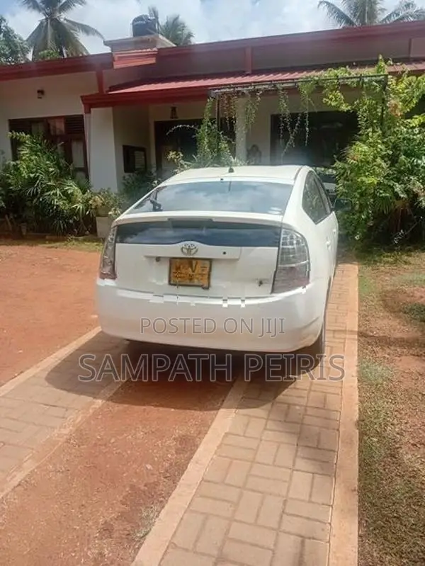 Toyota Prius 2011