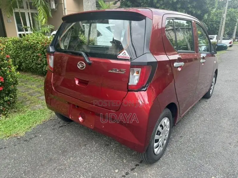 Daihatsu Mira 2024