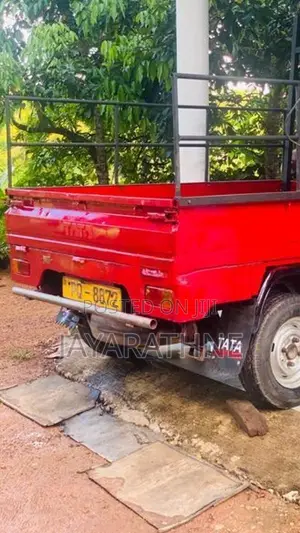 Tata Dimo Batta 2011