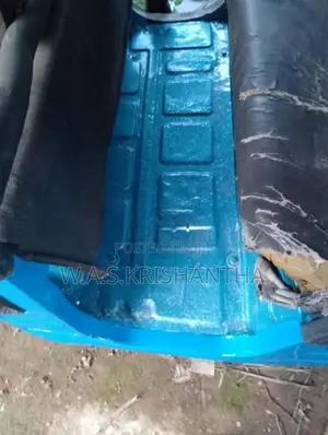 Bajaj RE 2010