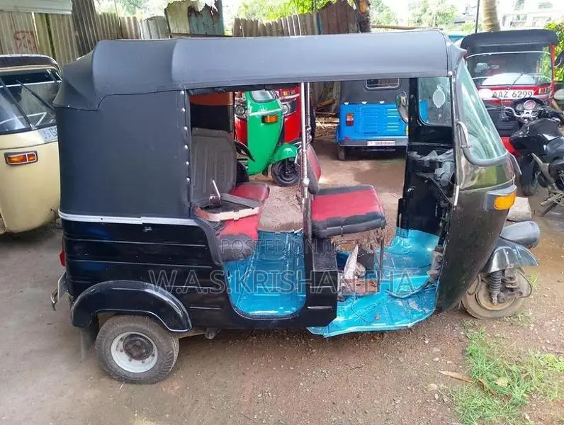 Bajaj RE 2009