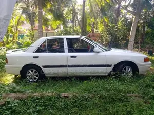 Mazda Familia 1991