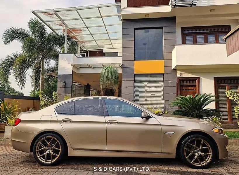 BMW 520d 3 Options-Twin turbo 2013