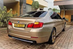 BMW 520d 3 Options-Twin turbo 2013