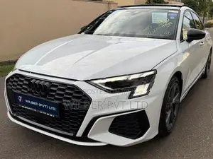 Audi A3 Sedan S-Line SUNROOF 2024