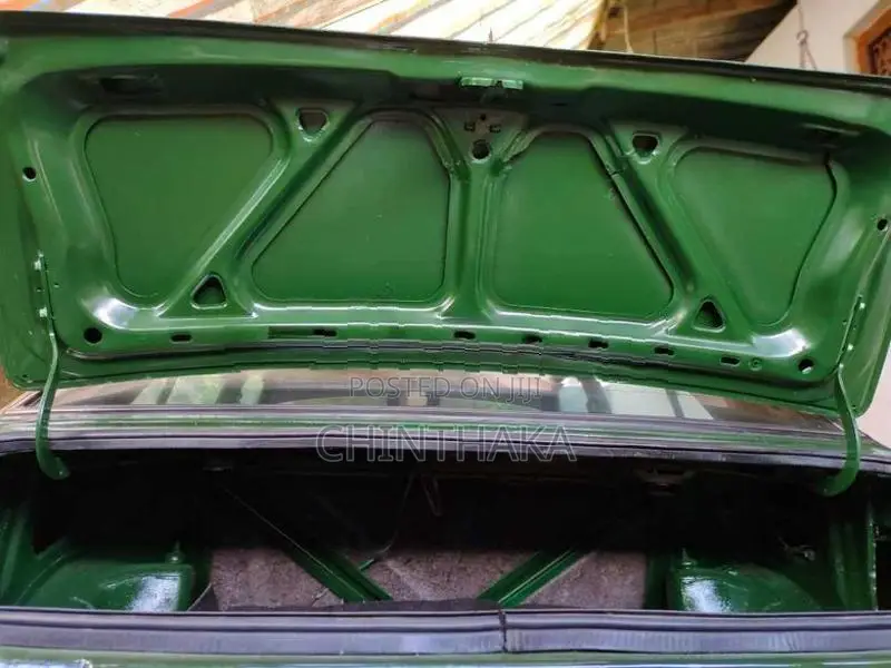 Datsun b310 1976