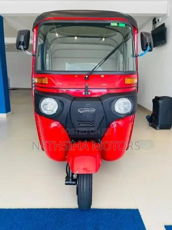 Bajaj RE EFI 2026