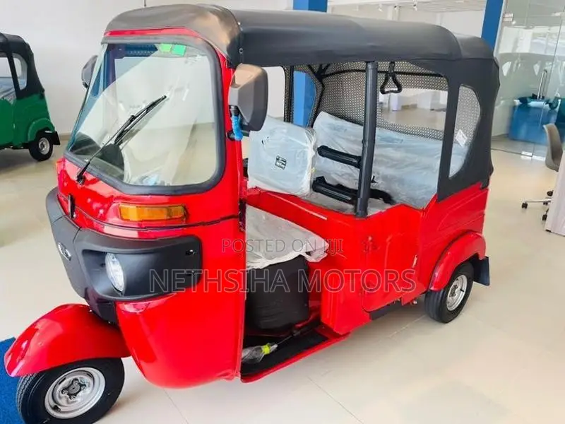 Bajaj RE EFI 2026