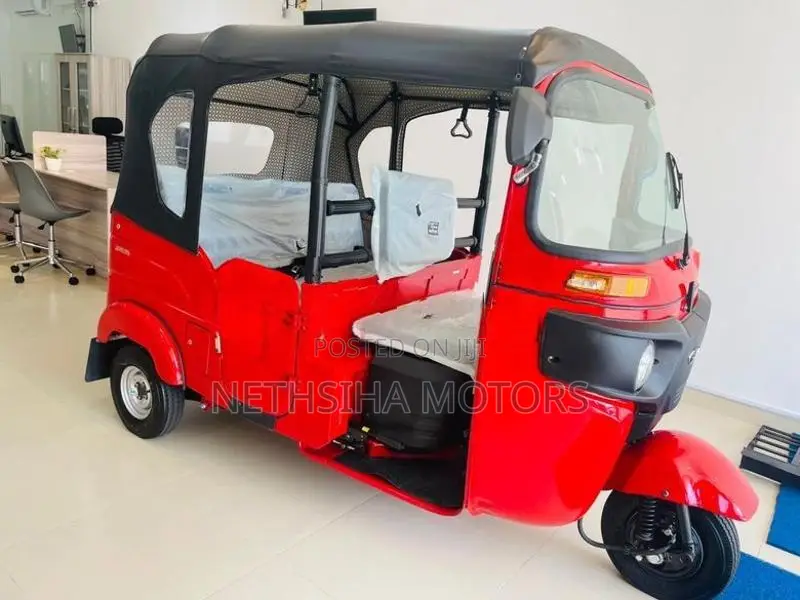 Bajaj RE EFI 2026