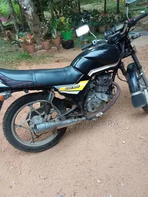 Suzuki GS 125 1997