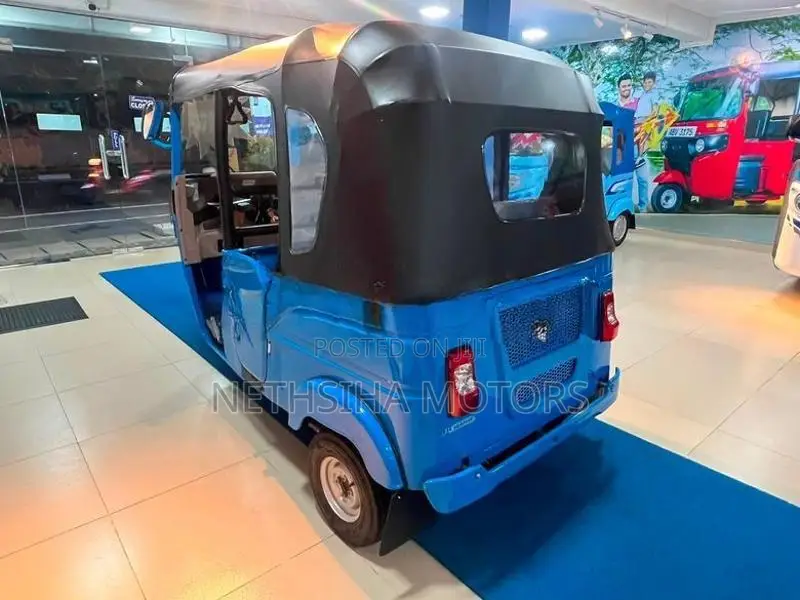 Bajaj RE 2026