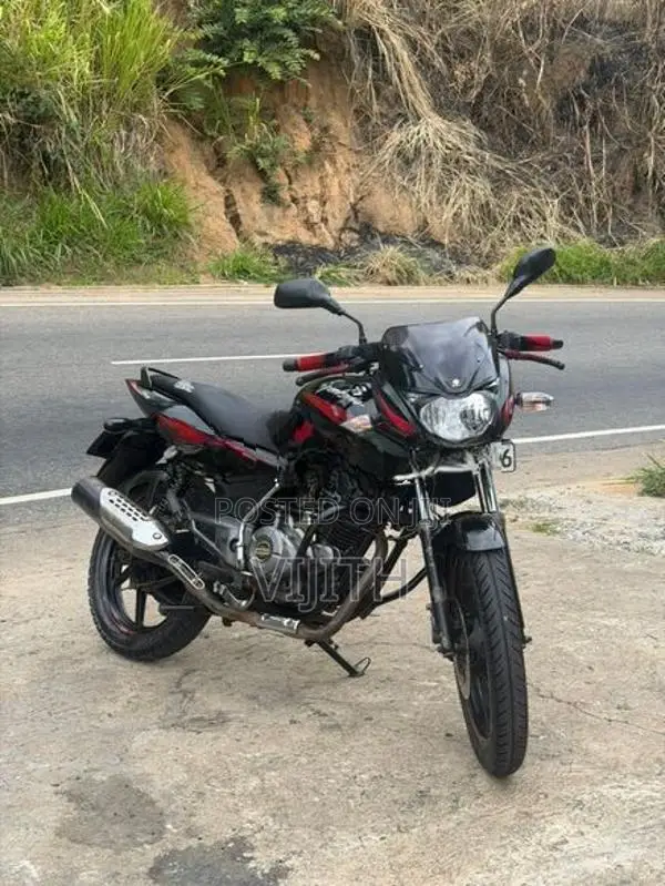 Bajaj Pulsar 150 2017