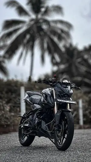 Bajaj Pulsar N160 Black 2025