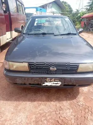 Nissan Sunny 1992