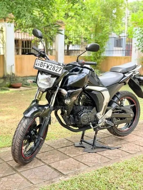 Yamaha FZ 2017