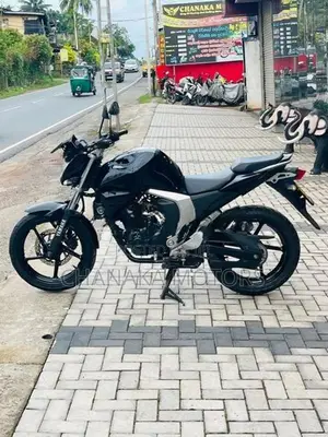 Yamaha FZ V2 Black Shine 2017