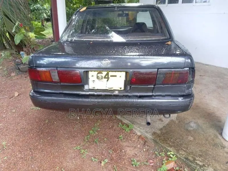 Nissan Sunny 1992