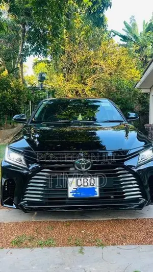 Toyota Yaris Ativ 2025