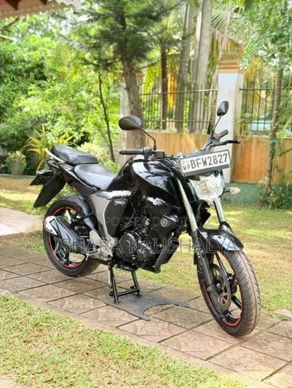 Yamaha FZ 2017